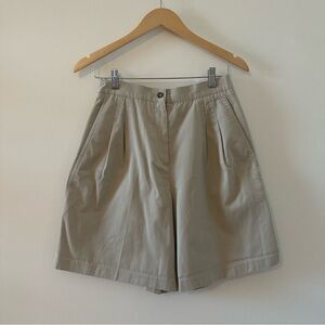 Vintage Women's Tan High Waisted Bermuda Shorts